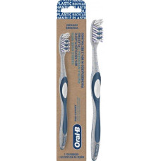 Зубна щітка Oral-B ProExpert Екстра чищення середня жорсткість