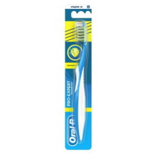 Зубна щітка Oral-B ProExpert Антибактеріальна середня жорсткість