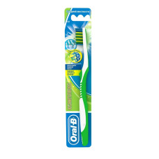 Зубна щітка Oral-B Комплекс Антибактеріальна середня жорсткість